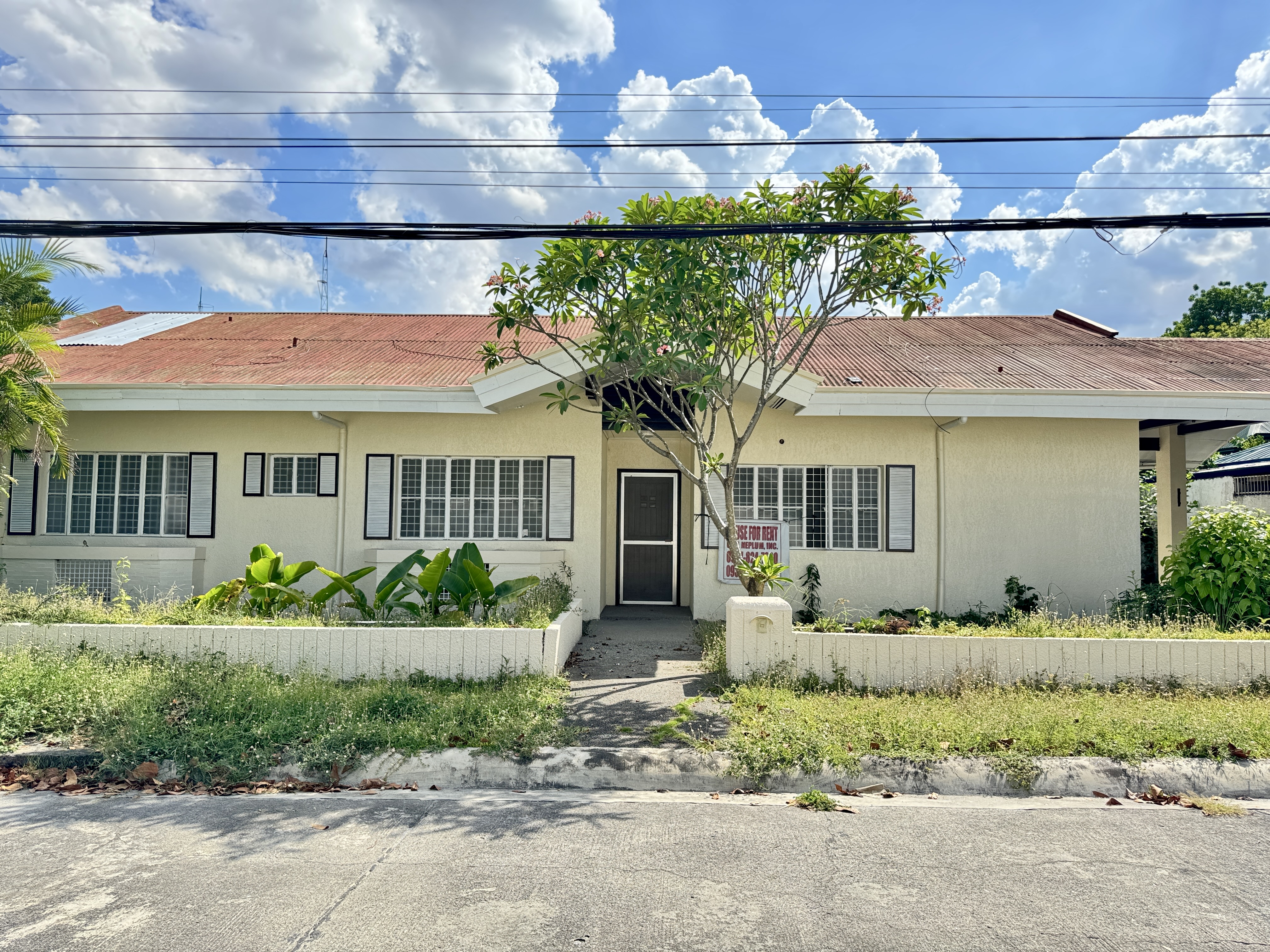 Spacious Bungalow Rental in Angeles City