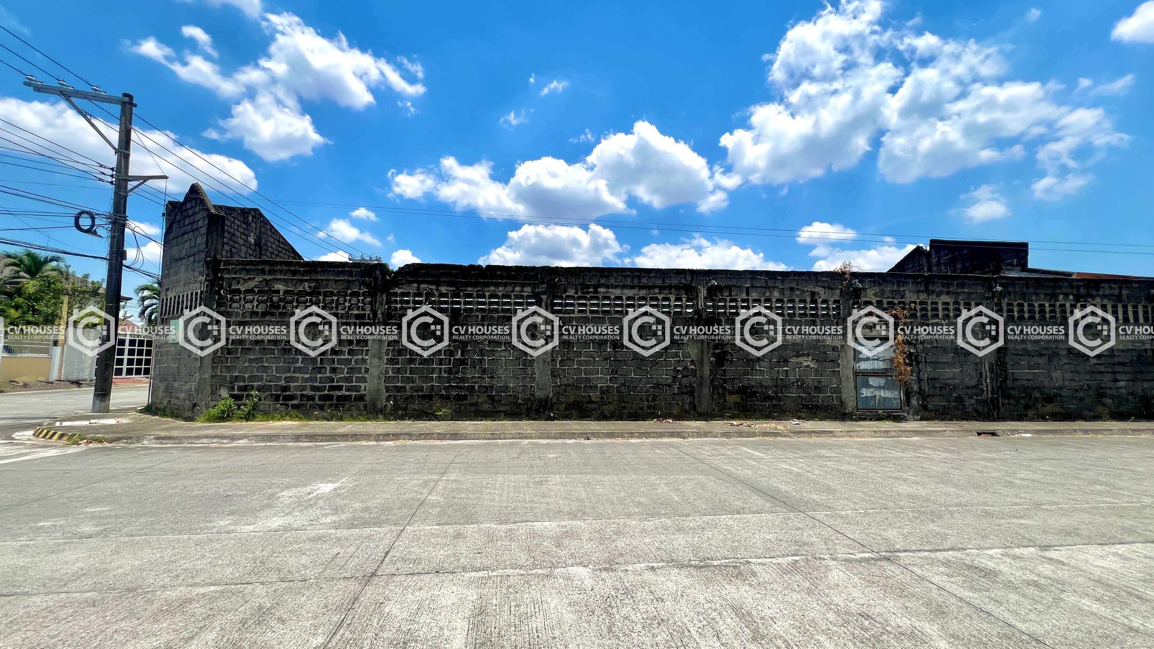 Prime Corner Residential Lot for Sale in San Fernando