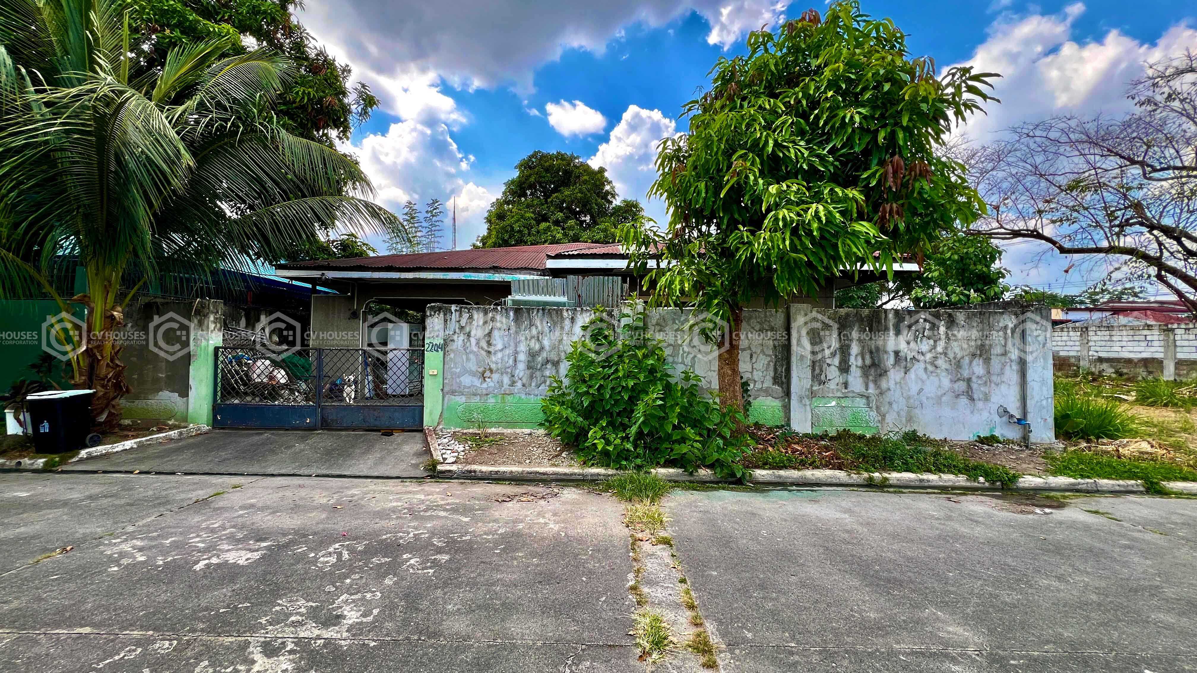 Residential Bungalow Property for Sale in Angeles City