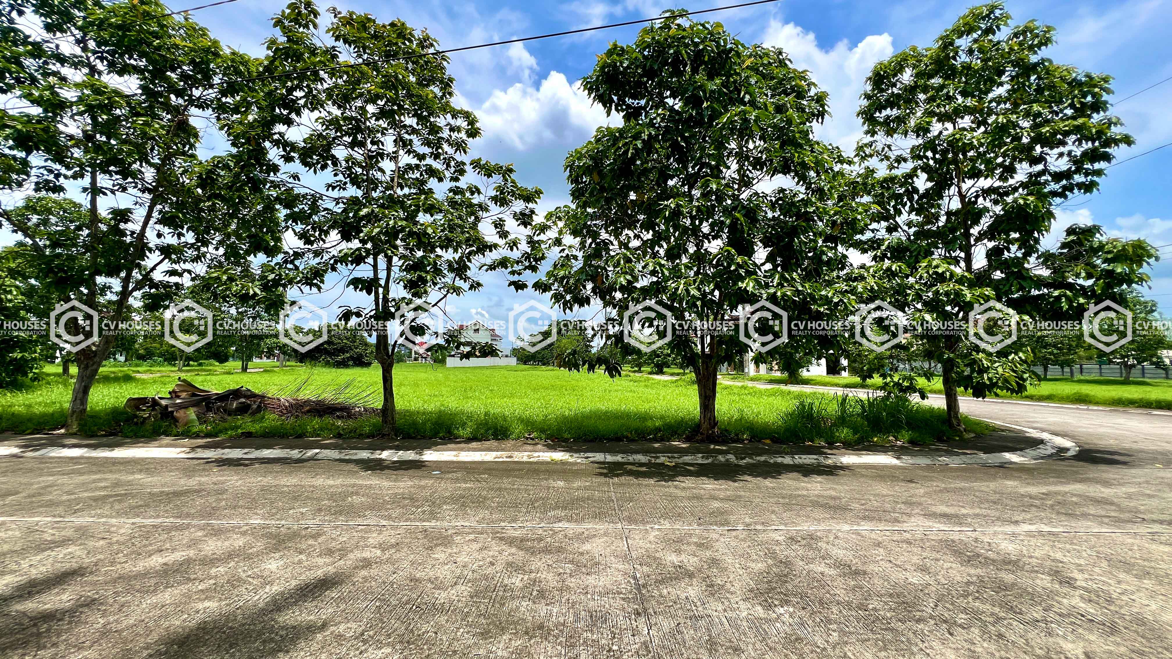 Title: Corner Residential Lot for Sale in Lakeshore