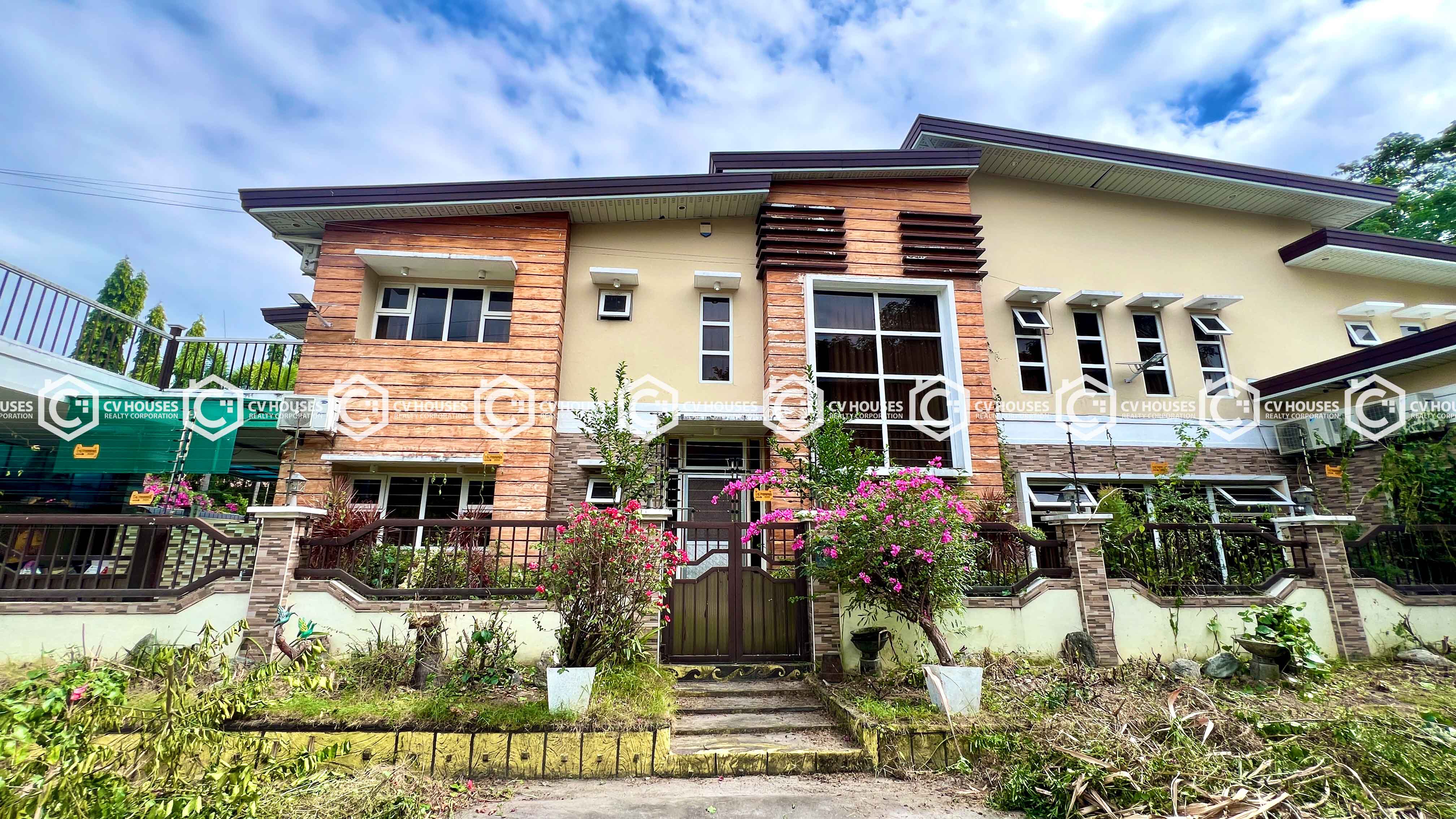 Spacious 5-Bedroom Furnished House for Sale in Angeles City